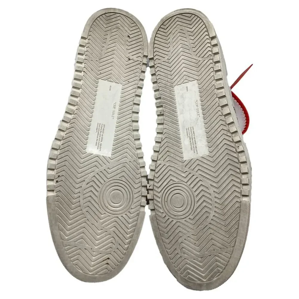 Off-White Off-Court 2.0 Low Sneakers in White Leather